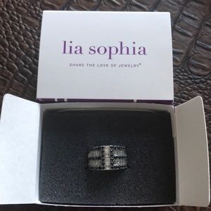 Lia Sophia Surge Ring Sz 7 Black & Clear CZ 3.8ct